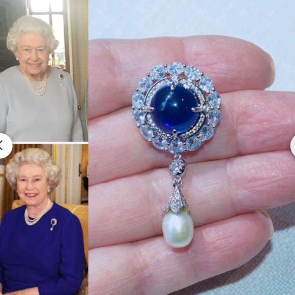 ❤️ **Exquisite Royalty Replica Brooch: Queen Elizabeth II & Empress Marie Feodo - Picture 1 of 12